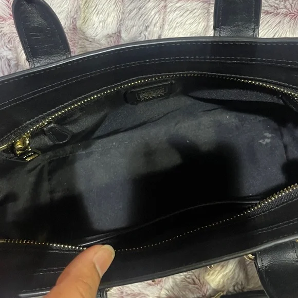 Coach hand bag - Picture 3 of 3